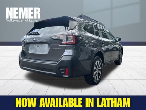 Used 2021 Subaru Outback Premium AWD/4WD image 4