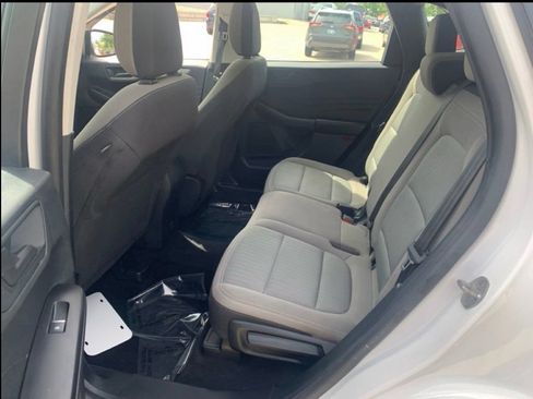 Used 2022 Ford Escape S AWD/4WD image 10