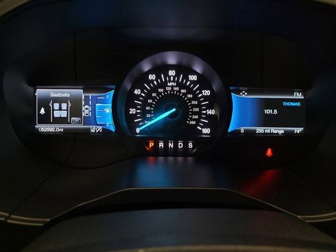 Used 2023 Ford Edge SEL image 23