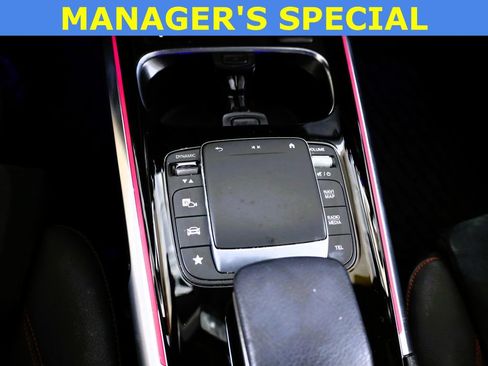 Used 2022 Mercedes-Benz GLB 250 4MATIC image 21