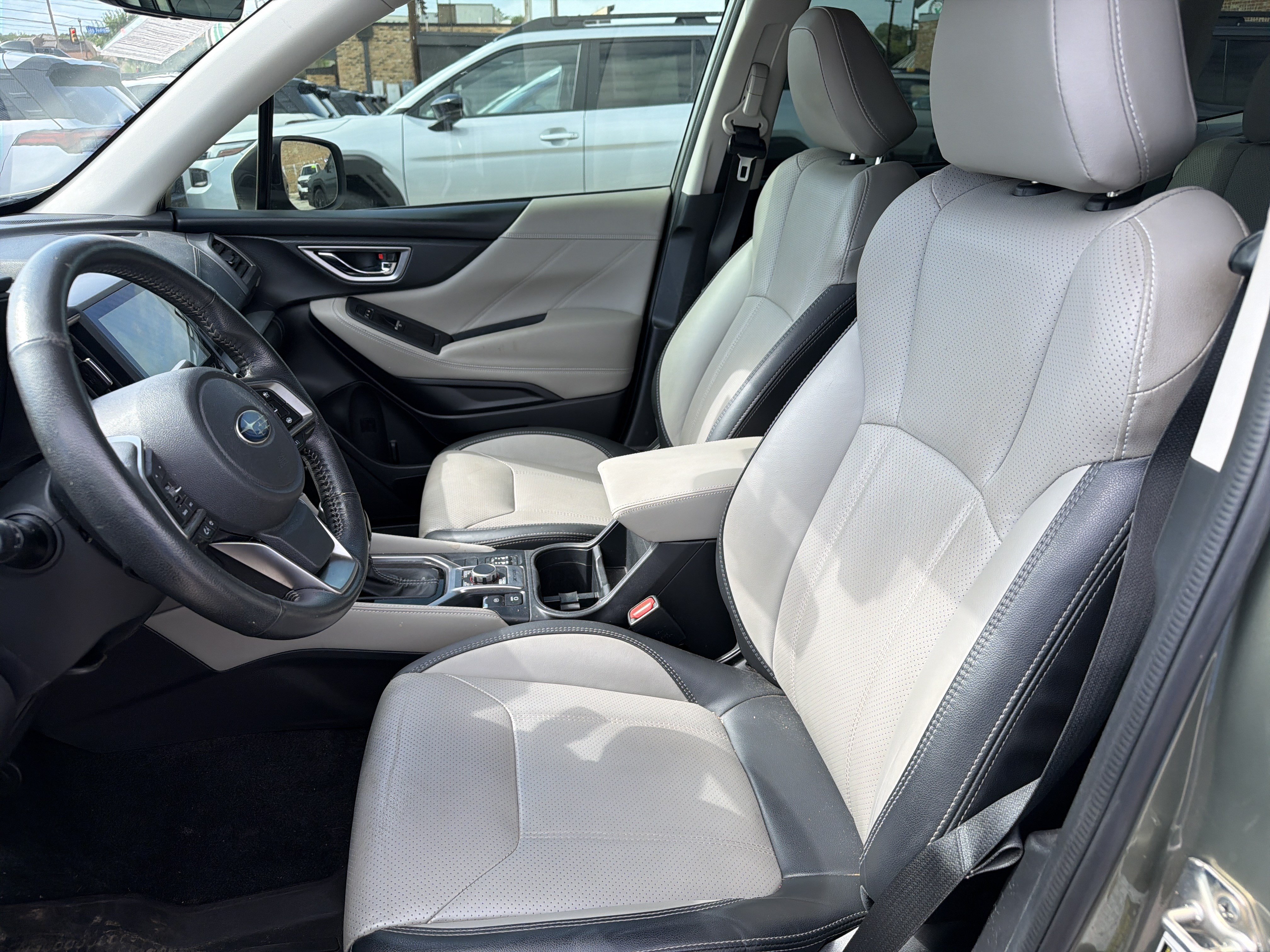 Used 2020 Subaru Forester Limited w/ Popular Package #3 AWD/4WD image 10