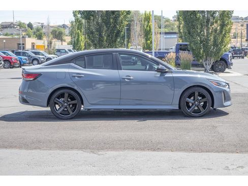 Used 2024 Nissan Sentra SR FWD image 2