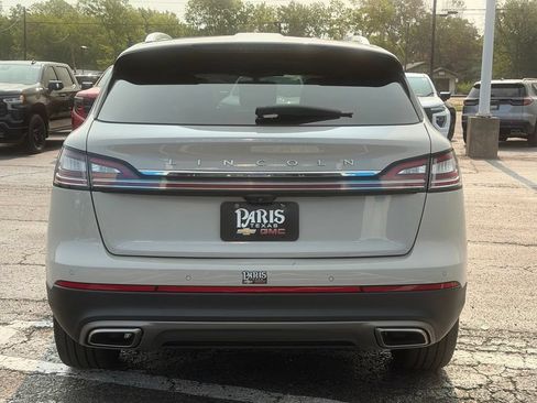 Used 2022 Lincoln Nautilus Reserve FWD image 5