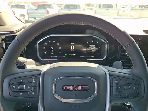 New 2026 GMC Sierra 1500 Elevation image 15