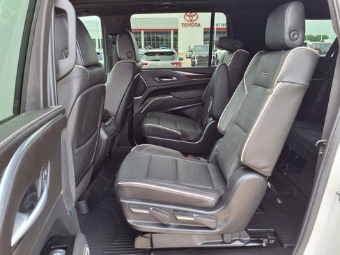 Used 2024 Cadillac Escalade ESV Premium Luxury w/ LPO, Floor Liner Package AWD/4WD image 27