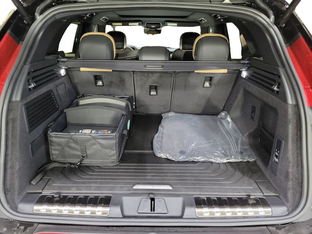 New 2025 Land Rover Range Rover Sport Dynamic SE AWD/4WD image 28