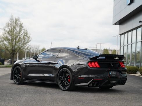 Used 2022 Ford Mustang Shelby GT500 w/ Technology Package RWD image 12