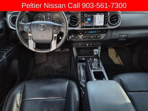 Used 2020 Toyota Tacoma TRD Off-Road w/ TRD Premium Off Road Package AWD/4WD image 25