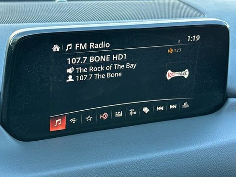 Used 2018 MAZDA CX-5 Touring w/ Preferred Equipment Package image 18