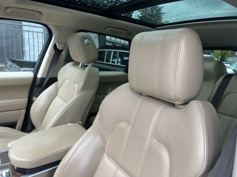 Used 2016 Land Rover Range Rover Sport HSE AWD/4WD image 12