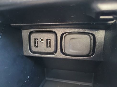 Used 2022 Buick Encore Preferred w/ Safety Package image 30