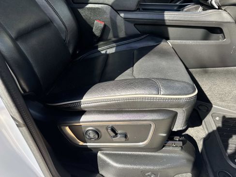 Used 2020 RAM 1500 Limited image 11