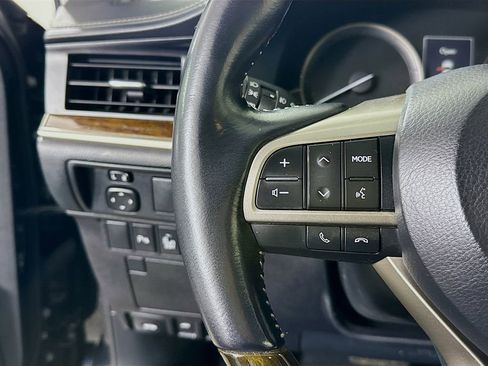 Used 2016 Lexus ES 350 w/ Navigation System Package image 22