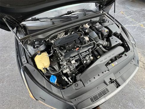 Used 2022 Kia K5 GT-Line image 32