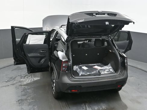 New 2026 Nissan Kicks SV FWD image 43