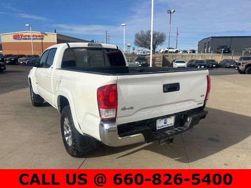 Used 2016 Toyota Tacoma SR5 w/ SR5 Appearance Package (SN) image 6