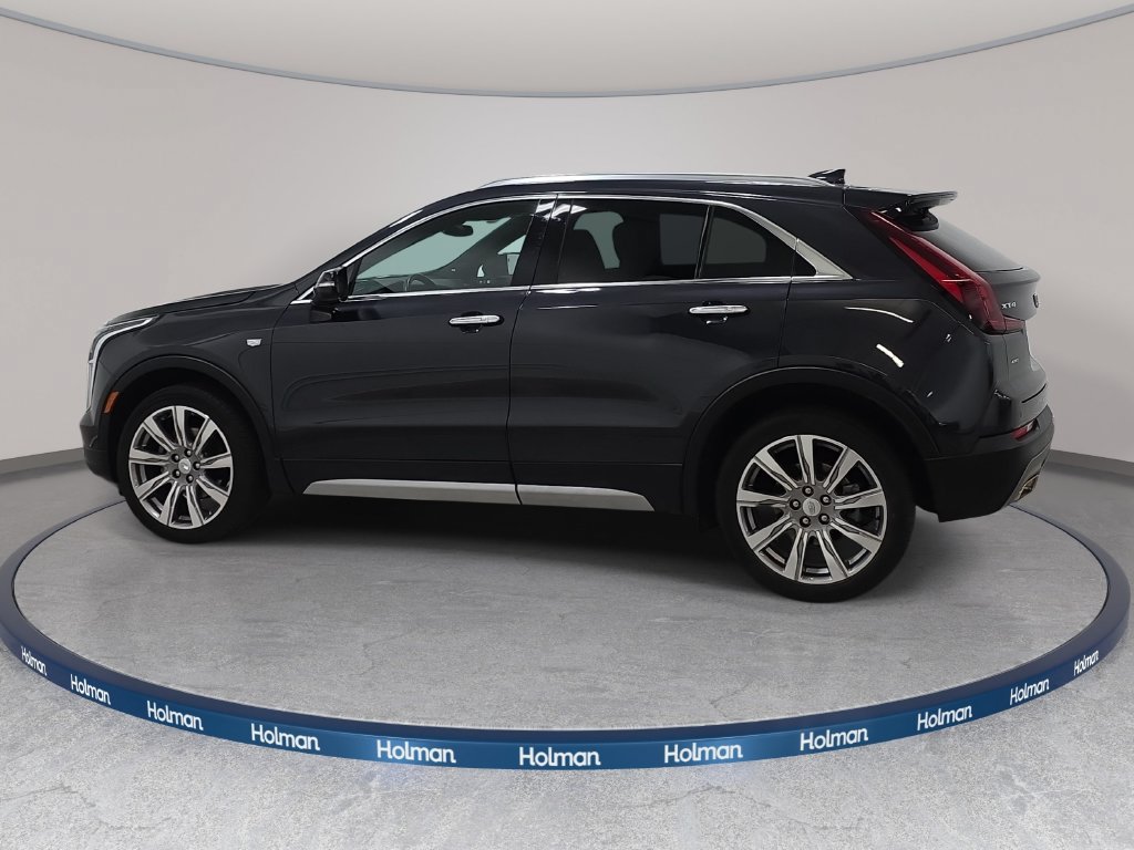 Used 2023 Cadillac XT4 Premium Luxury w/ Cold Weather Package AWD/4WD image 9