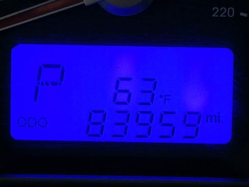 Used 2011 Hyundai Santa Fe GLS image 32