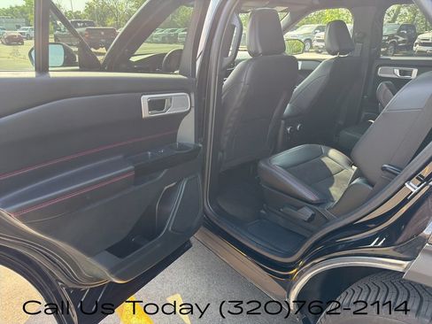 Used 2024 Ford Explorer ST-Line w/ Class IV Trailer Tow Package AWD/4WD image 39