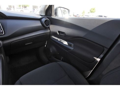 Certified 2025 Nissan Kicks Play S FWD image 11