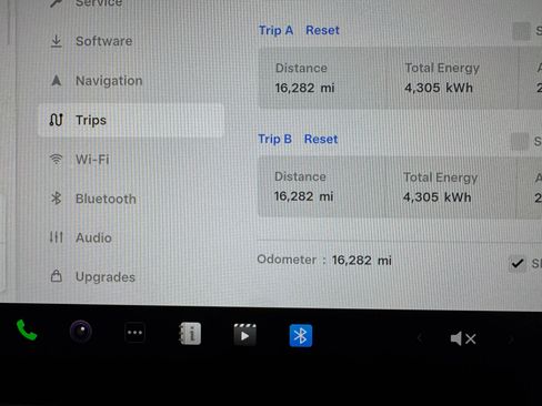Used 2024 Tesla Model Y Long Range image 16