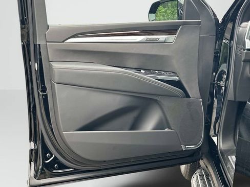 New 2026 Cadillac Escalade ESV 4WD image 8