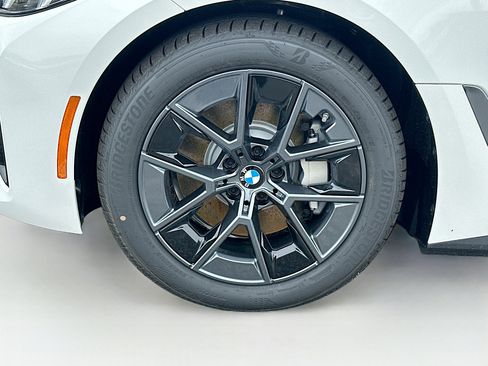New 2026 BMW i4 xDrive40i image 26