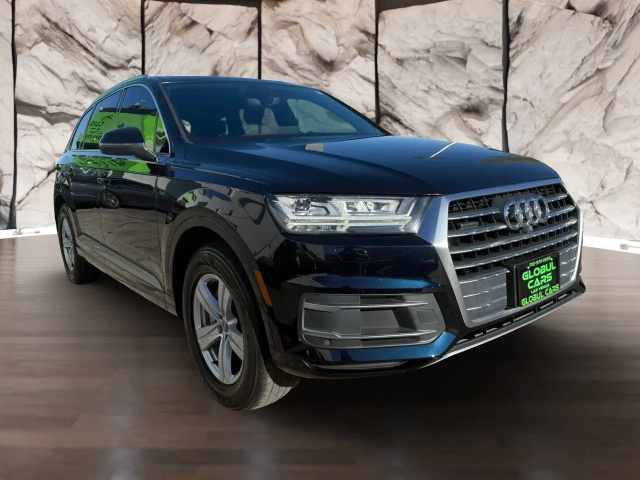 Used 2017 Audi Q7 2.0T Premium Plus AWD/4WD image 4