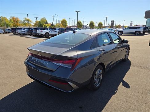 Certified 2024 Hyundai Elantra SEL image 6