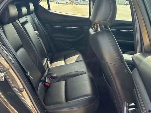 Used 2023 MAZDA MAZDA3 s FWD image 12