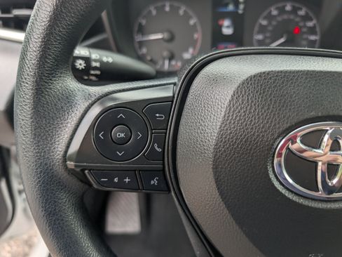 Used 2024 Toyota Corolla LE FWD image 15