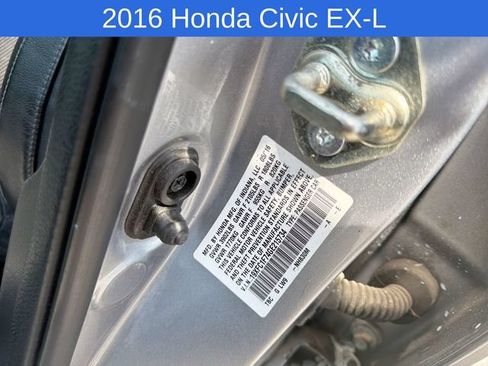 Used 2016 Honda Civic EX-L image 29