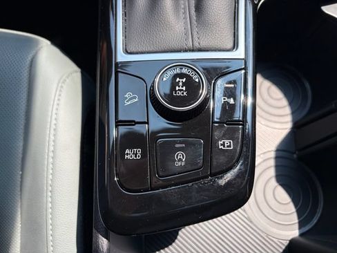 Certified 2025 Kia Sportage X-Line w/ Premium Package AWD/4WD image 29