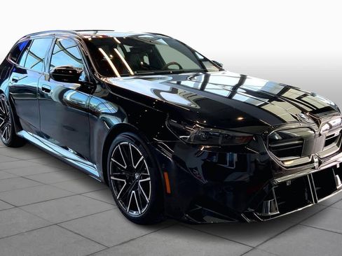 New 2026 BMW M5 Touring image 2