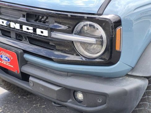 Used 2023 Ford Bronco Outer Banks w/ Sasquatch Package AWD/4WD image 4