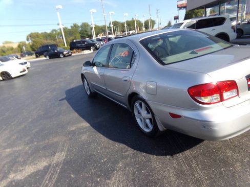 Used 2003 INFINITI I35 w/ Sunroof & Sunshade Pkg image 36