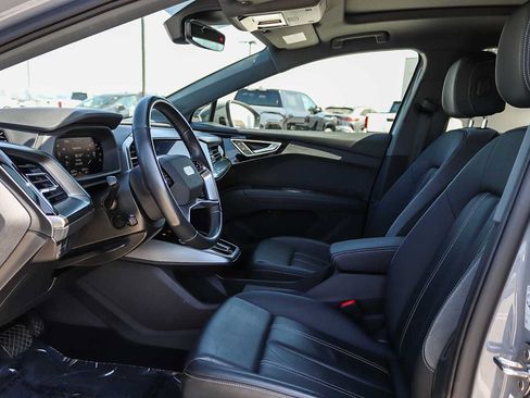 Used 2023 Audi Q4 e-tron Premium w/ Convenience Package RWD image 23