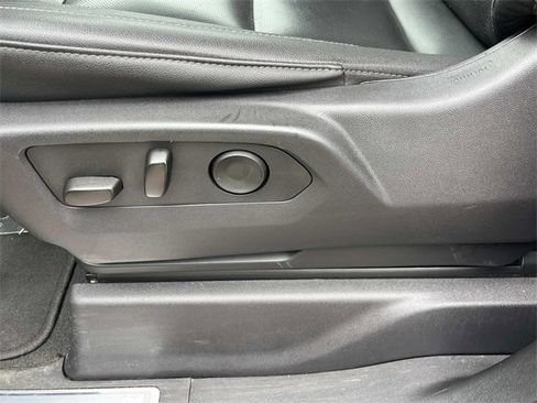 Used 2024 GMC Sierra 1500 SLT image 28