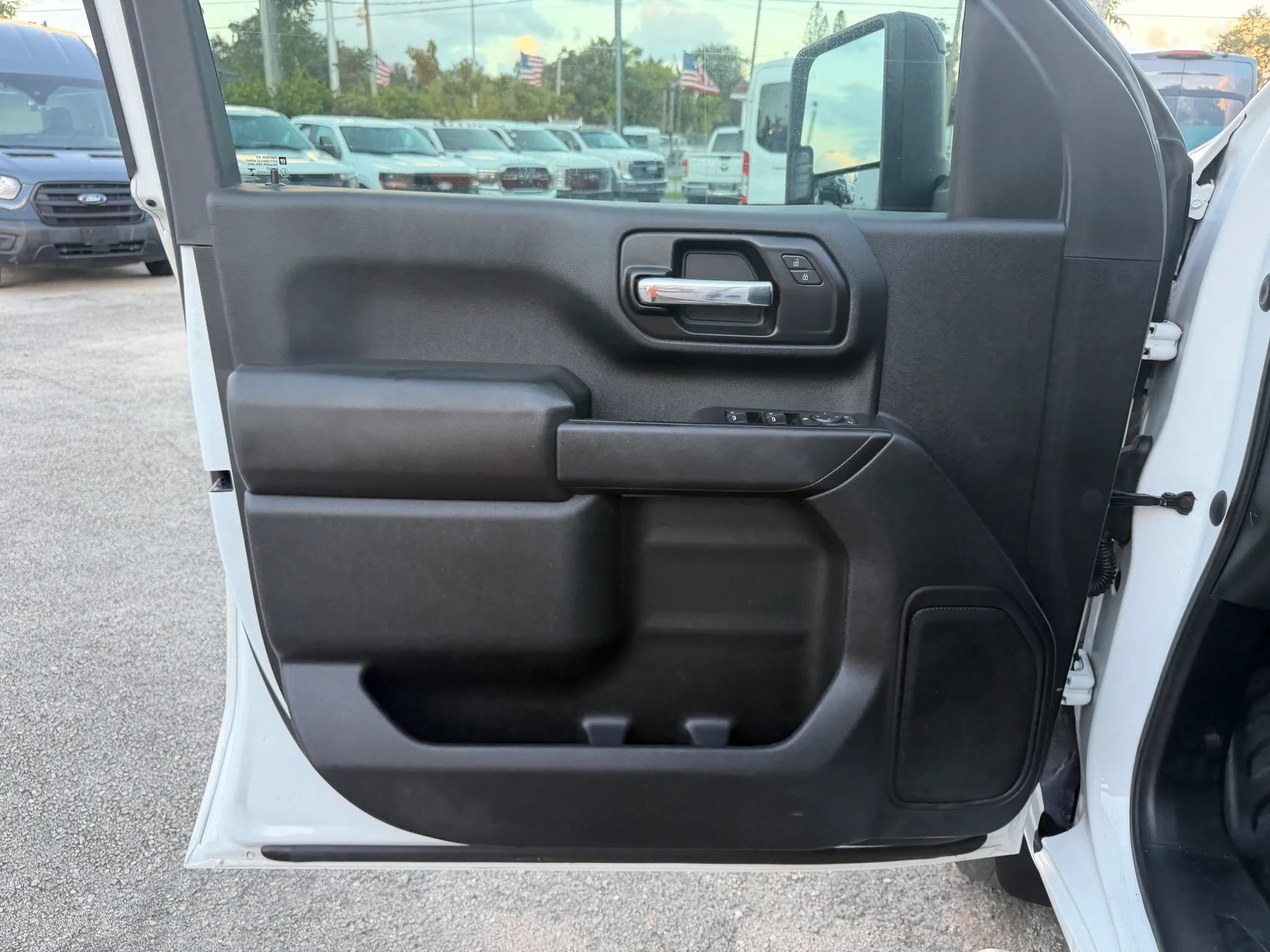 Used 2020 Chevrolet Silverado 3500 W/T w/ Gooseneck/5TH Wheel Package AWD/4WD image 11