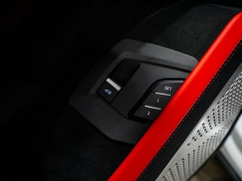 Used 2024 Lamborghini Urus Performante image 40