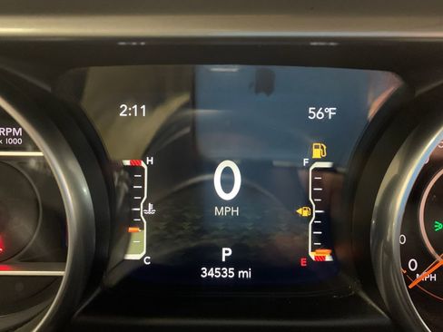 Used 2022 Jeep Gladiator Overland image 29