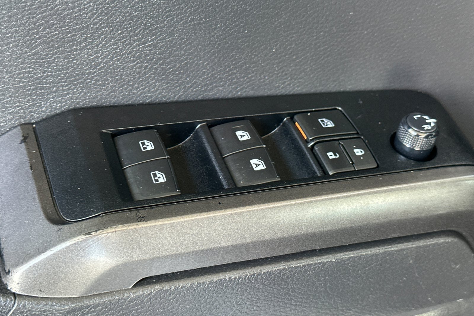 Used 2023 Toyota Tacoma TRD Sport AWD/4WD image 12