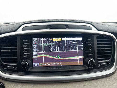 Used 2019 Kia Sorento EX w/ EX Premium Package FWD image 24