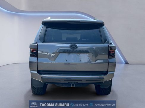 Used 2022 Toyota 4Runner TRD Off-Road Premium w/ TRD Black Wheel Package (TMS) AWD/4WD image 4