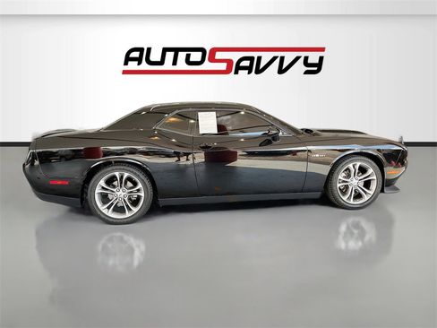 Used 2022 Dodge Challenger R/T image 8