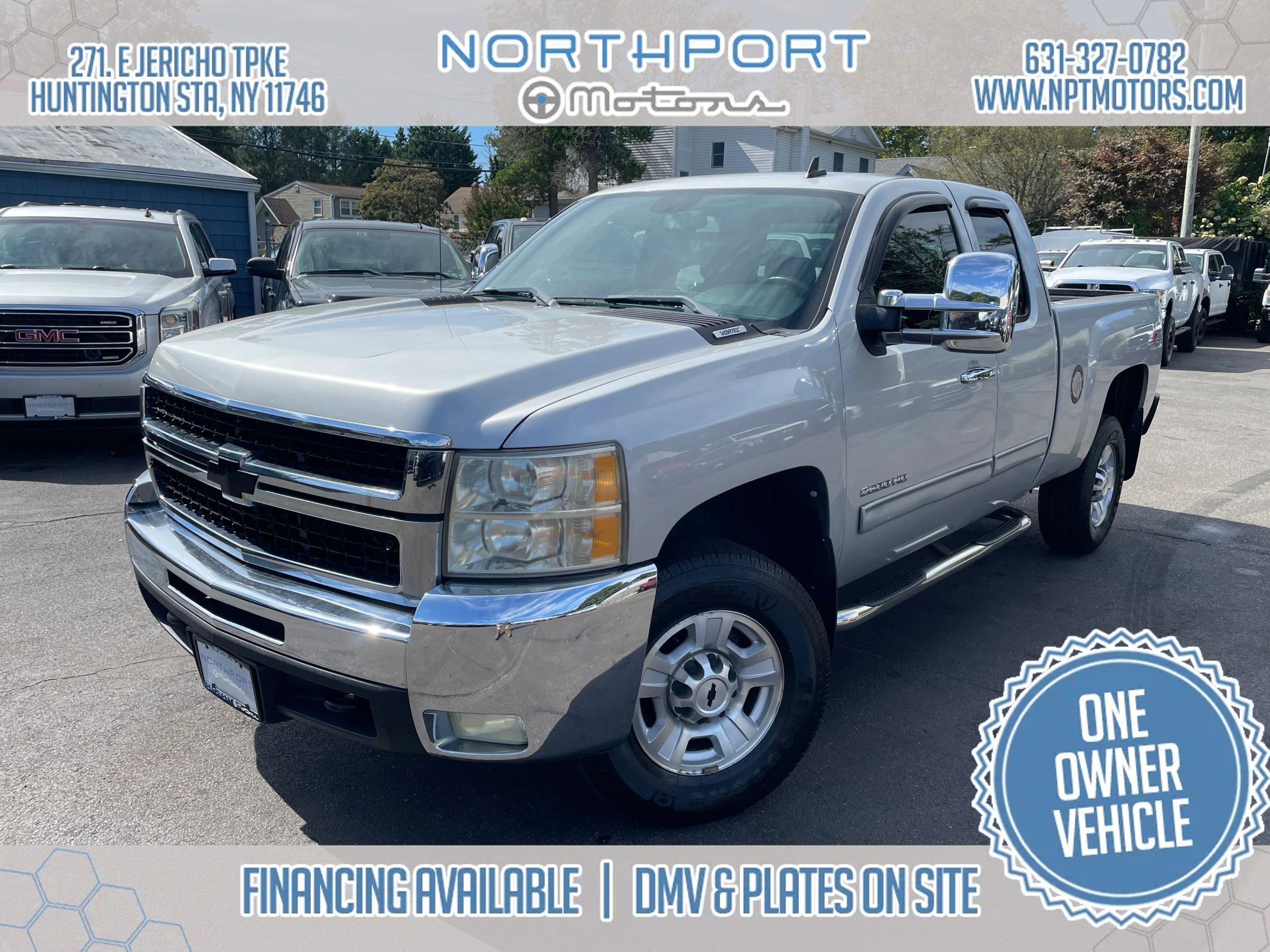 Used 2010 Chevrolet Silverado 2500 LT w/ Interior Plus Package AWD/4WD image 1