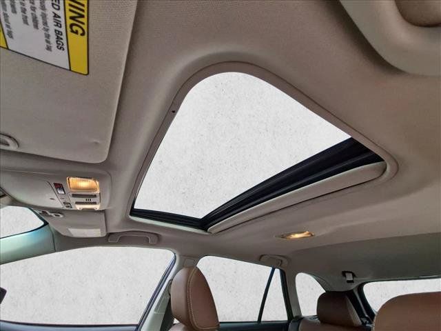 Used 2017 Subaru Outback 2.5i Touring w/ Popular Package #5A AWD/4WD image 12