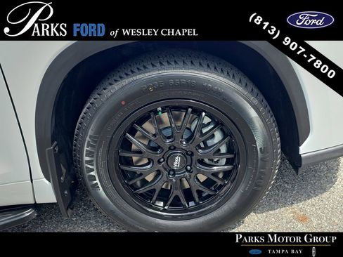 Used 2022 Toyota Highlander XLE FWD image 35