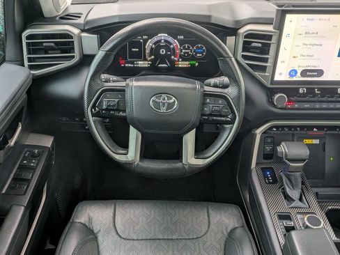 Used 2024 Toyota Tundra Limited AWD/4WD image 32