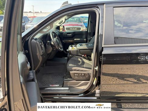 Used 2021 Chevrolet Silverado 1500 RST AWD/4WD image 16